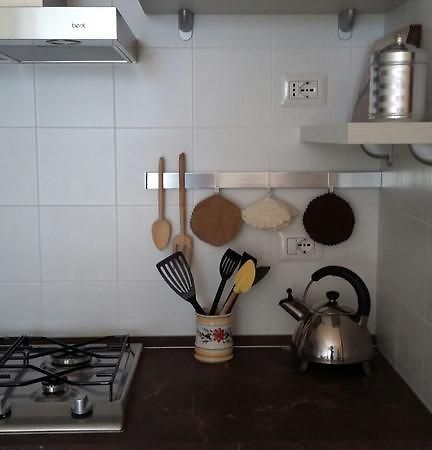 Casa Nanny Apartment Монцамбано Екстериор снимка