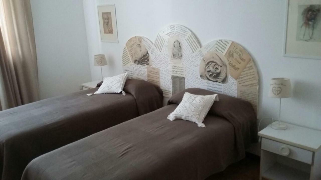 Casa Nanny Apartment Монцамбано Екстериор снимка